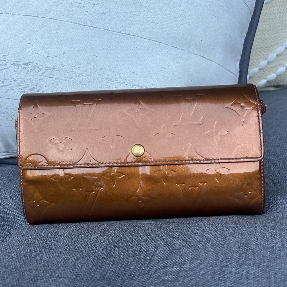 Louis Vuitton Vernis long Wallet